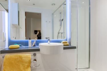 Silver En Suite at Pavilion Point, 118-132 London Road, The Level, Brighton, BN14JH - Image 6